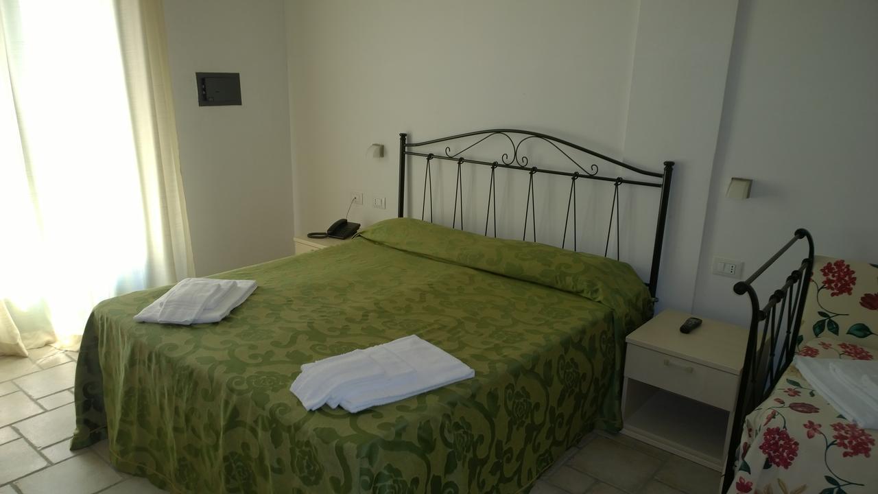 Family Village Otranto Alimini Exteriör bild