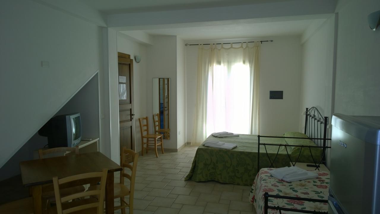 Family Village Otranto Alimini Exteriör bild